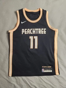 Camiseta Nike Trae Young Atlanta Hawks Peachtree #11 Juvenil Mediana Negra Naranja NUEVA - Imagen 1 de 9