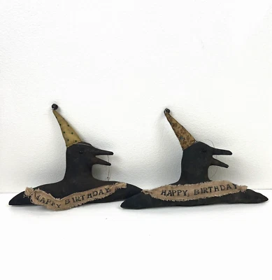 2 Decoraciones colgantes rellenas de feliz cumpleaños cuervo cuervo pájaros negros primitivos Foto 1 de 4