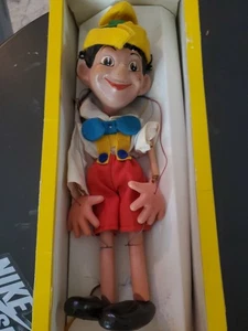 Vintage Pelham Pinocchio Puppe Puppe Original Hand Made England mit Box & Papier 60er Jahre  - Bild 1 von 7