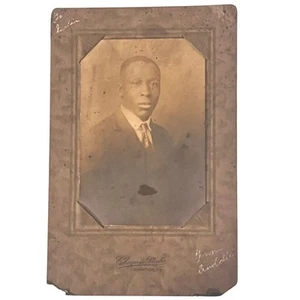 Vintage Photos African American Man - Young Gentleman In a Suit & Tie - Picture 1 of 11