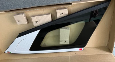 Cuarto de vidrio fijo pasajero derecho OEM 87820-P1100 para Kia Sportage 2023~2025 Foto 1 de 4