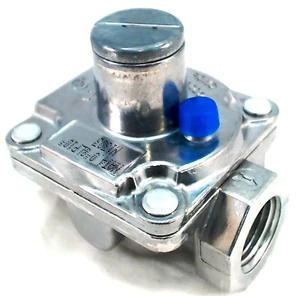 Range Pressure Regulator 4600S0001 1/2" x 1/2" NPT. 4"/10" convertible - Picture 1 of 4