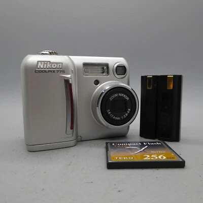 Nikon Digital Camera Coolpix 775 2.1MP Silver Tested - Image 1 of 4