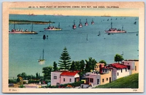 Postcard US Navy Fleet Of Destroyers Coming Into Bay San Diego California CA C35 - Picture 1 of 2