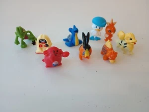 Lotto 9 Minifigures Pokemon Personaggi 1", Vintage - Foto 1 di 13