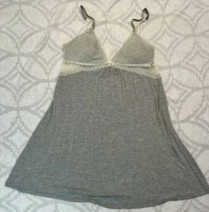 Camisón Stars Above Talla M Gris Pijama Camisón Prendas para dormir Vestido sin cordones Sujetador moldeado - Imagen 1 de 12