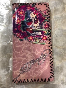 Ed Hardy Mauve Skull Tattoo Design Unisex Wallet - New Old Stock - Picture 1 of 3