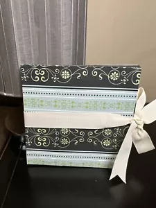 Handmade Green Floral Memories Brag Book Scrapbook Mini Photo Album / Gift Idea - Picture 1 of 5
