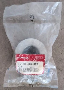 Honda Genuine OEM Oil Filter 15410-426-010 - Picture 1 of 3