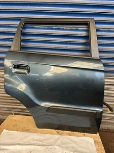 KIA SOUL 2010 5DR HATCHBACK DOOR PANEL REAR RIGHT DRIVERS SIDE BLUE i2 /2008-14 - Picture 1 of 8