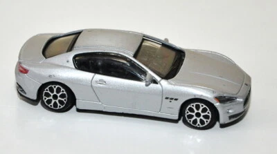 Modello auto Burago Maserati Gran Turismo argento scala 1:43 Made in Cina - Immagine 1 di 4