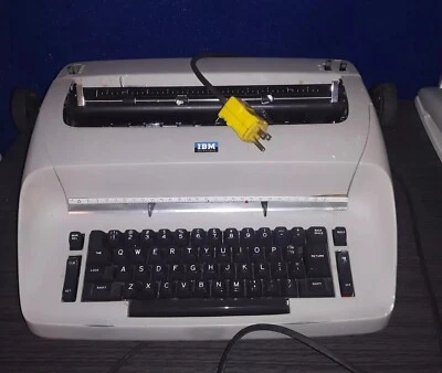 Vintage Tan Beige IBM SELECTRIC Electric Typewriter  As Is Parts Video - Image 1 of 4