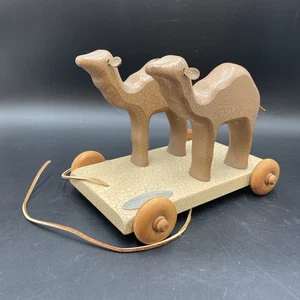 Die Werkstätten von Gerald Henn Kamele Zugspielzeug 4. jährliche Arche Noah Serie 2000 - Bild 1 von 8