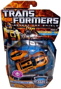 Transformers Bumblebee Action Figure Reveal The Shield MIB RARE Deluxe Class Toy - Picture 1 of 1