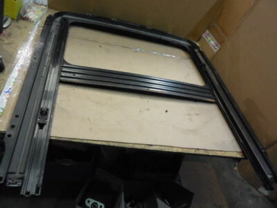 Marcos envolventes para techo corredizo Porsche Cayenne 03-06 Foto 1 de 4