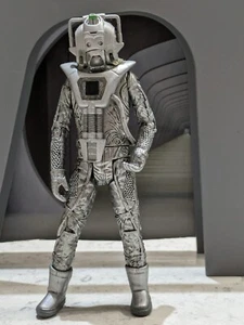 Dr. Who klassische Cyberman-Figur Earthshock Cybermen 5,5" Aktion 5. nicht B&M BBC - Bild 1 von 4