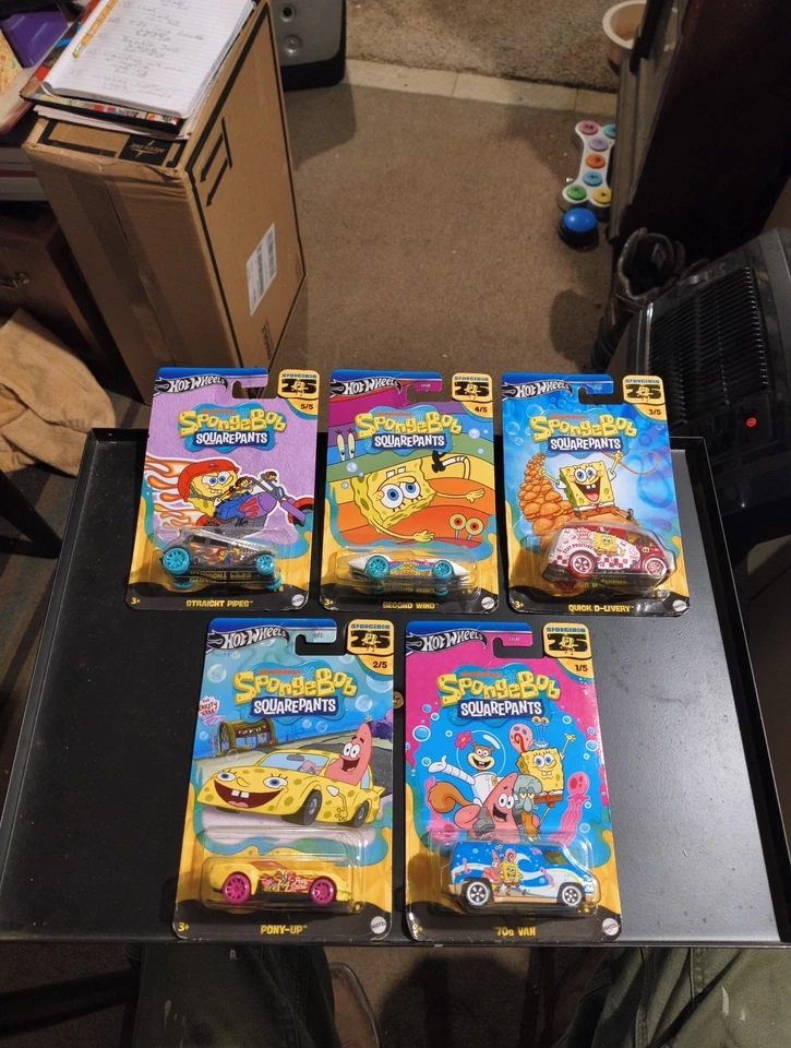 Juego Completo 2024 Hot Wheels Plata Nickelodeon Bob Esponja 25 Aniversario 1-5 Foto 1 de 4