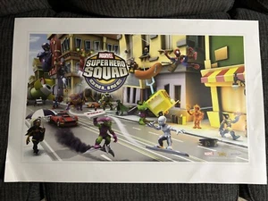 Super Hero Squad Online Marvel Spiel Poster 30” x 19,5” - Bild 1 von 1