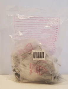 Reaper Bones Kickstarter 4 Adventurers 17105 25 Pieces NEW Sealed - Picture 1 of 2