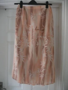 Peach Vintage Skirt Size M Floral Straight Summer Skirt Floaty Ladies Classic - Picture 1 of 9