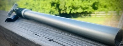 U S E USE Extra light Suspension Seatpost 370mm silver  REDUCED$$$ - Image 1 of 3