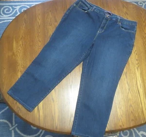 Gloria Vanderbilt Women's Amanda Blue Jeans 20W 42 Waist x 25 L EUC Cropped - Picture 1 of 13