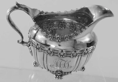 Crema de plata esterlina ENGLISH KING de Tiffany, mono Foto 1 de 4