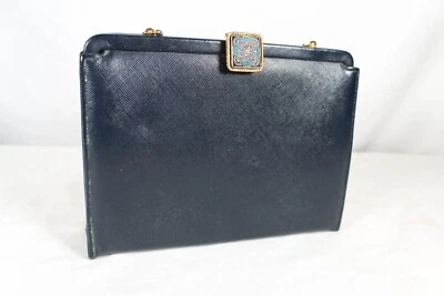 Bolso de mano vintage de cuero sintético azul marino de los años 50 con pestillo Art Deco y cadena de metal Foto 1 de 4