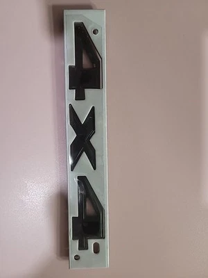 Jeep Grand Cherokee negro 4x4 puerta trasera Mopar 68236144AB 2011-2020. Emblema. Usado Foto 1 de 3