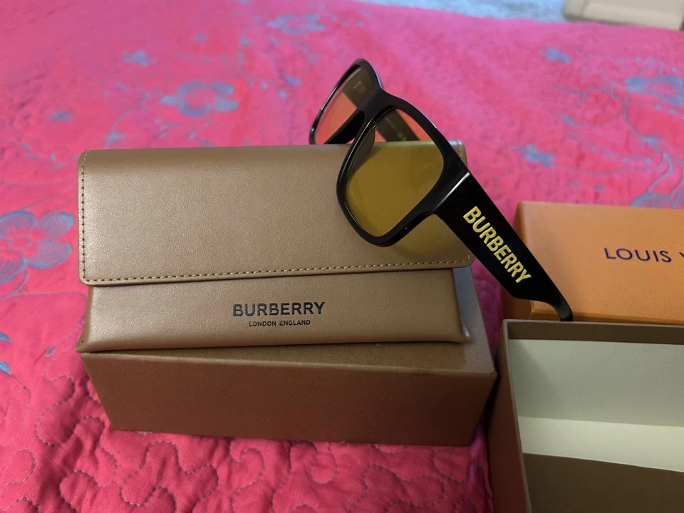 博柏利 KNIGHT BE4358 57-18 145 毫米黑色方形太阳镜黄色镜片正品 — 第 1/1 张图片