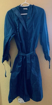 The Totes Coat Blue Raincoat Windbreaker Womens Size 12 Nylon Costa Rica Vintage - Image 1 of 4