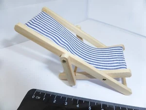 Sedia a sdraio scala 1;12 bambole in legno blu casa accessorio giardino in miniatura - Foto 1 di 3