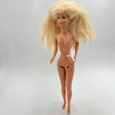 Muñeca Barbie Jazzie Mattel 1979 Cuerpo 1975 Malasia Muñeca Alta De Colección Foto 1 de 4
