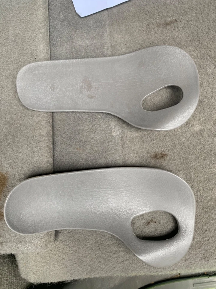 Cadillac Escalade 2002-06 pasajero puerta delantera y trasera gris manija plástico Foto 1 de 1