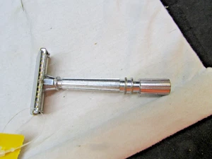 Vintage GEM MICROMATIC Safety Razor        (20 - Picture 1 of 14