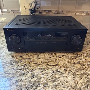 Pioneer VSX-523-K 4K Ultra 5.1 Channel AV Receiver - No Remote - Picture 1 of 11