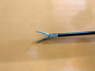 Excellent Maryland Grasping Dissectors Forceps Laparoscopic Instrument 5mmX330mm - Image 1 of 4