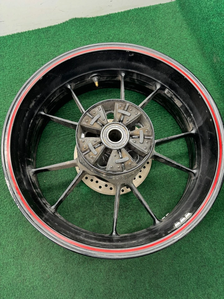 BMW S1000R 2017 Rear Wheel - Изображение 1 из 4