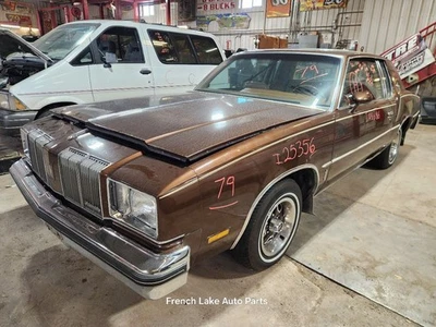 Rear Axle Assembly 2.29 Open AH Fits 1979 CUTLASS 1271895 - Image 1 of 4