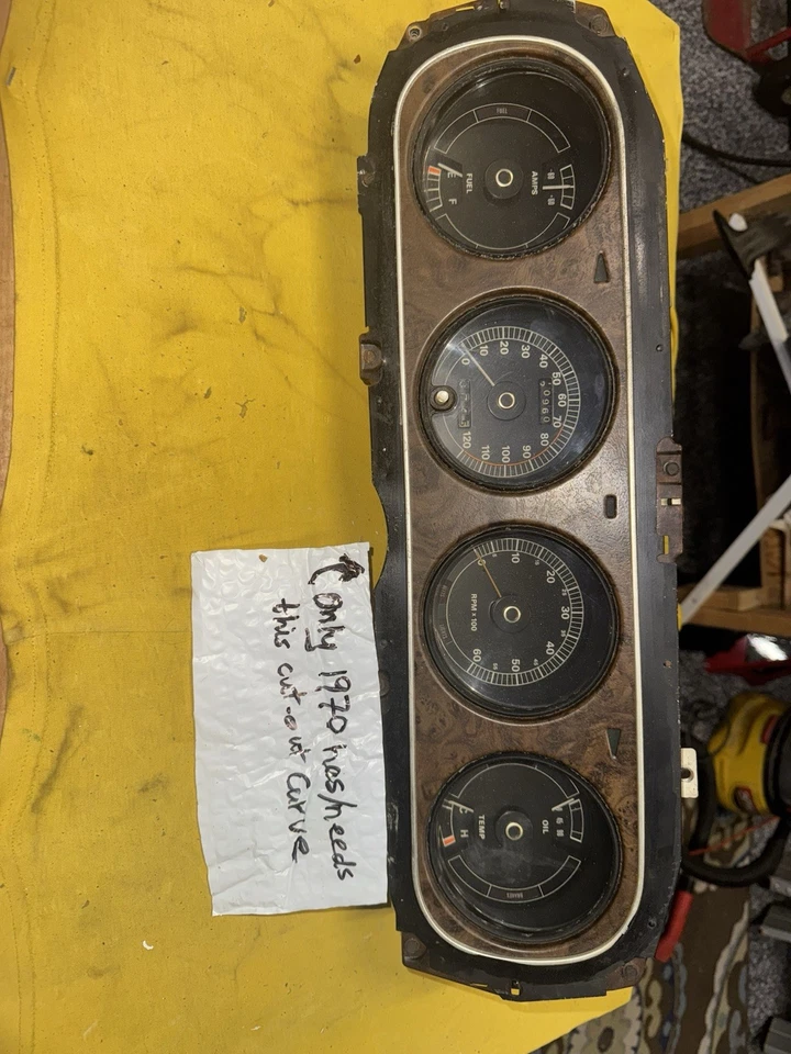 Cuadro de instrumentos Mercury Cougar XR7 1970 70 - Completo (¿puede caber 1969 69?) Foto 1 de 4