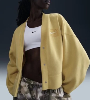 Cárdigan Nike Sportswear Phoenix polar para mujer de gran tamaño gráfico mediano Foto 1 de 4