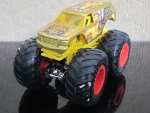 Hot Wheels Monster Trucks 4 ruote alveare 1:64 oro Monster Truck - Foto 1 di 10