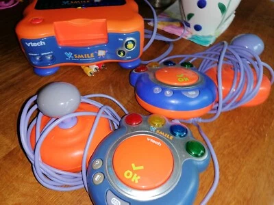 VTech Smile Lernkonsole NP 150.- 1 zusätzl. Joy-stick 49.99 - Bild 1 von 4