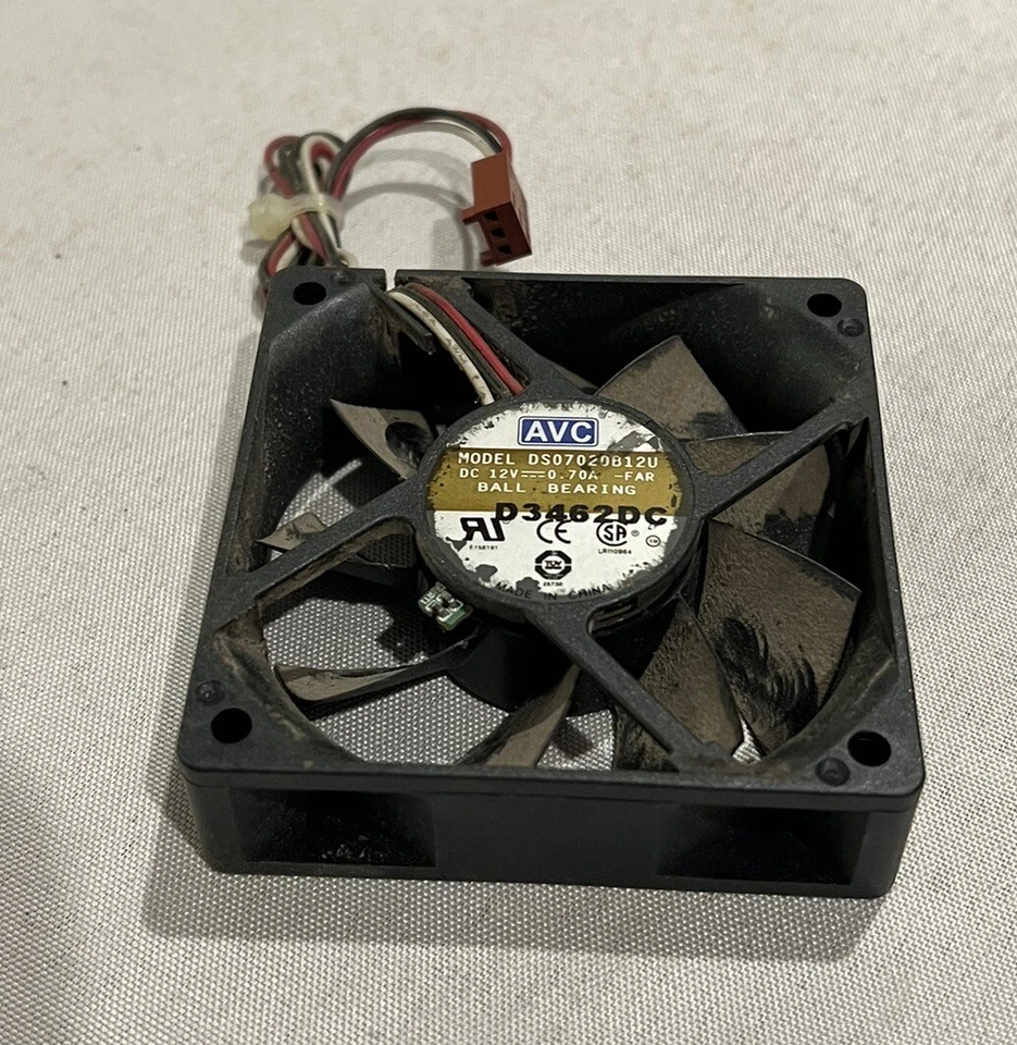 AVC Fan DS07020B12U DC12V 0.7A 80*80*25MM 4pin For CPU /Case/ Server Cooling Fan - Image 1 of 1