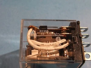 OMRON LY4N 24VDC Relais (Japan) - Picture 1 of 4