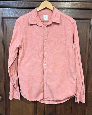 GAP Button Shirt Mens M One Pocket Collor Coral RN 54023 Faded Denim Look EUC - Image 1 of 4