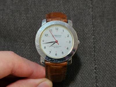 Винтажные престижные медицинские аналоговые кварцевые часы унисекс белый циферблат часы - Изображение 1 из 4