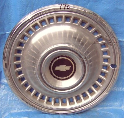 RF770 1971 71 1972 72 Chevrolet Chev Chevy Hubcap Hub Cap Wheel Cover 15" - Image 1 of 4