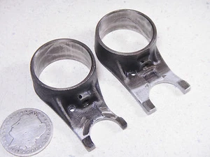 80 HONDA ATC110 SHIFT FORKS - Foto 1 di 8