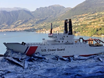 Diorama Nave Guardia Costiera USA con mare in tempesta scala 1/400 - Immagine 1 di 4